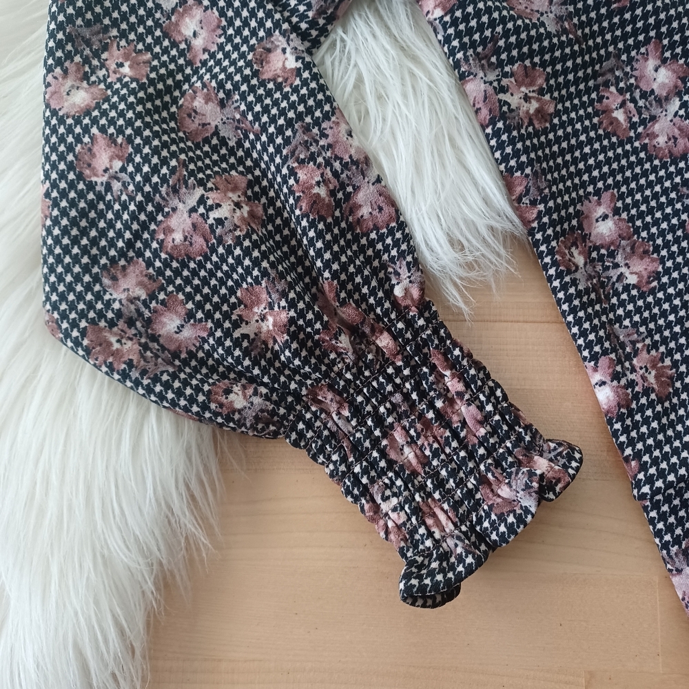 {Ellen Tracy} Houndstooth floral print top - Picture 3 of 6